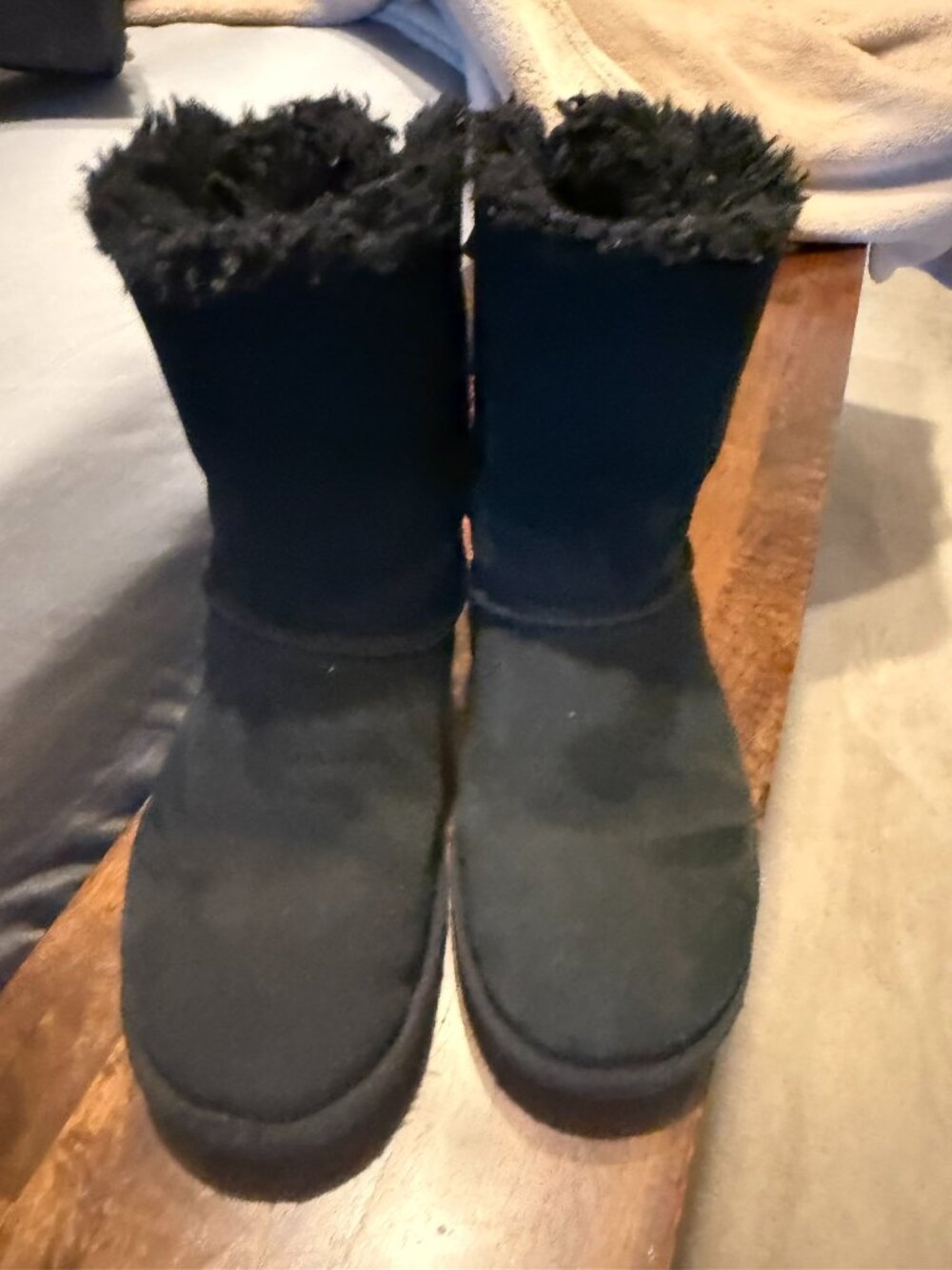 UGGS